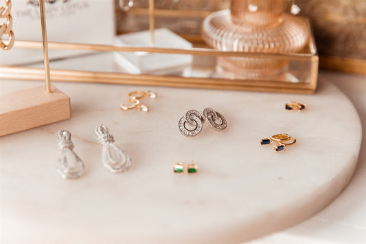 WHAT IS GOLD AND PLATINUM PLATED JEWELRY ?