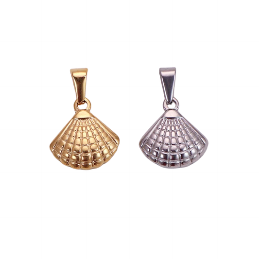 Shimmering Shell Charm