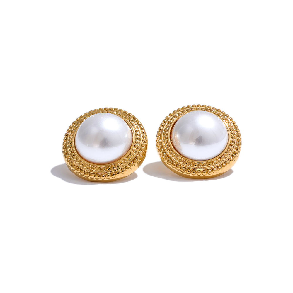 CHIC Pearls Round Stud Earrings