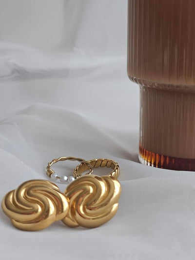 Twisted White Pearl Ring
