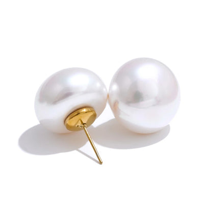 Love's Touch Studs Earrings