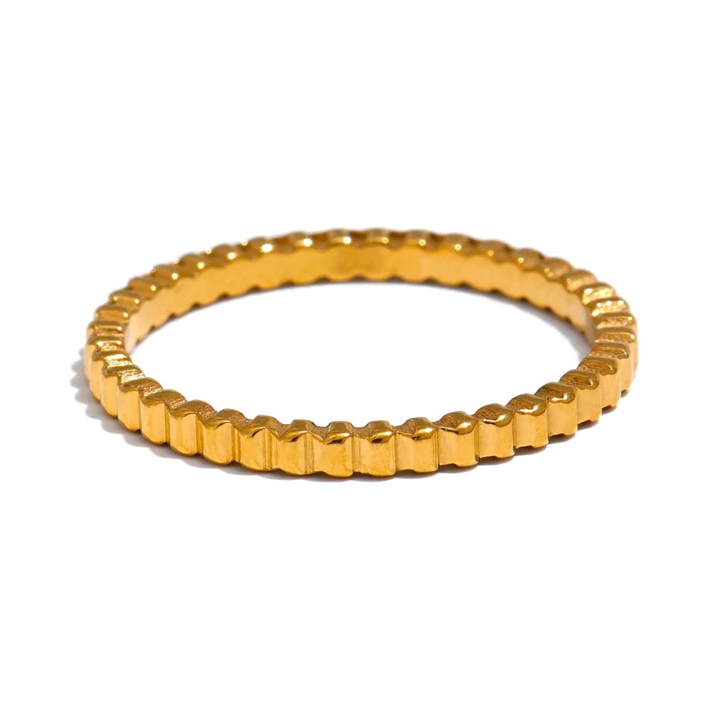 Serenity Gleaming Ring