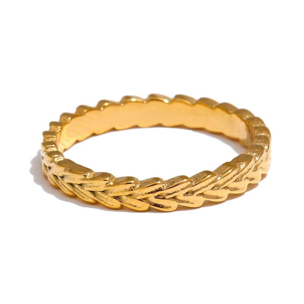 Fluttering Beauty Ring