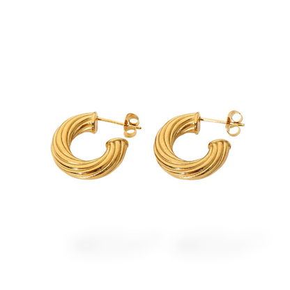 Boucles d'oreilles créoles superposées